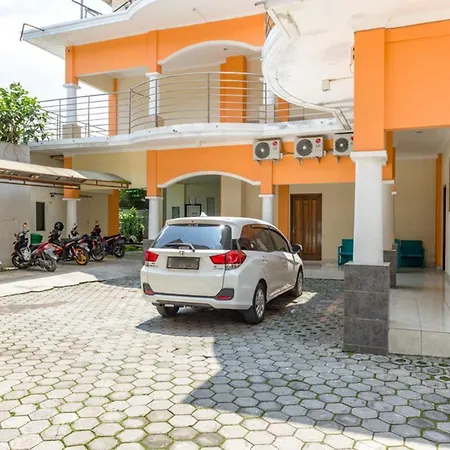 RedDoorz Syariah @ Jalan Simpang Gajayana-3